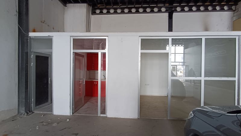 D7DA86NF_2_11.jpg
